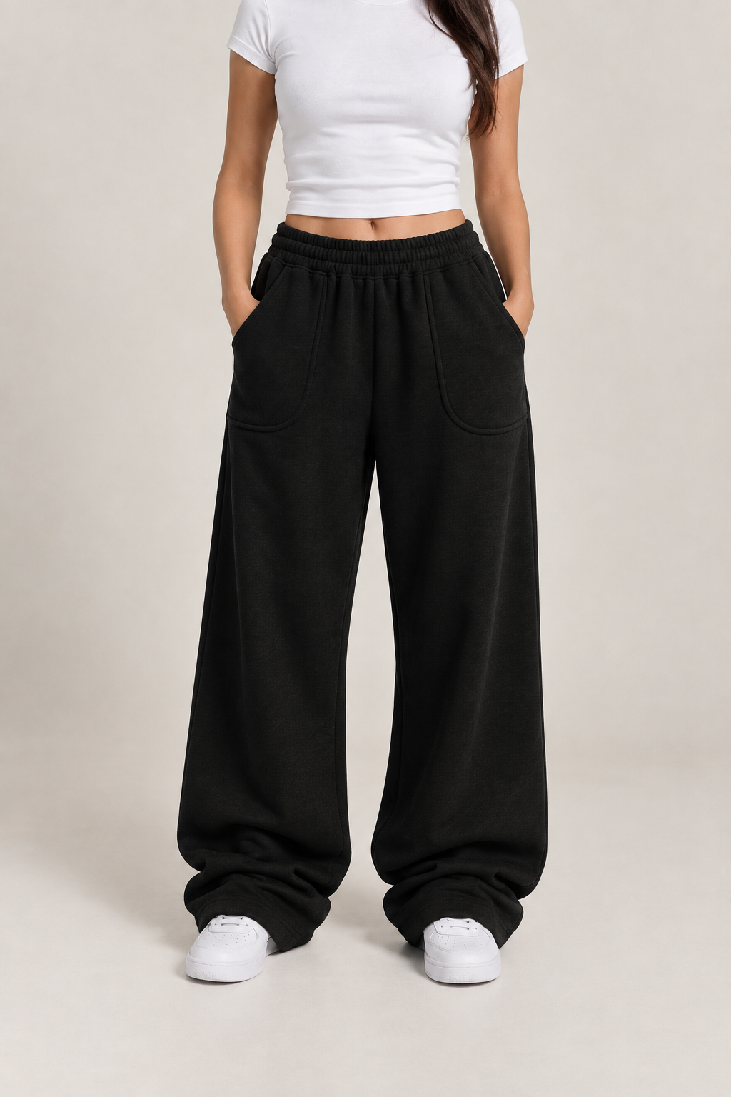 The SVN-Black sweatpants (summer)
